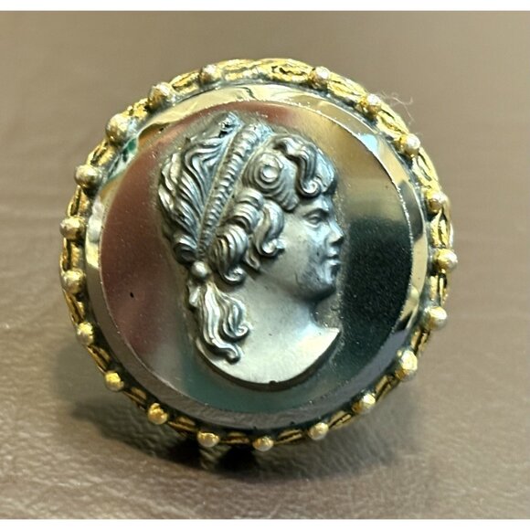 Vintage Black Cameo 70s Gold Tone Large Cocktail Ring Adjustable - Picture 2 of 8